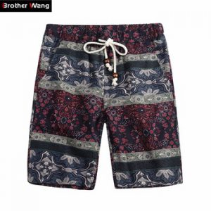 Brother Wang Brand 2018 Summer New Men's Bermuda Shorts Fashion Casual Loose Straight Floral Pattern Beach Shorts Male 5135