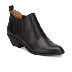 G.H. Bass & Co. Womens Naomi Genuine Leather Slip-on Heeled Ankle Bootie