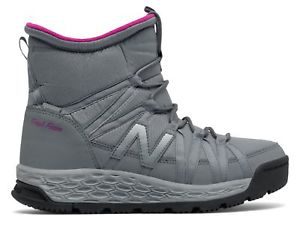 New Balance Women's Fresh Foam 2000 Boot Shoes Grey