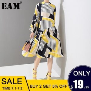 [EAM] 2019 New Spring Summer Stand Collar Long Flare Sleeve Pattern Striped Printed Pleated Loose Dress Women Fashion Tide JO585