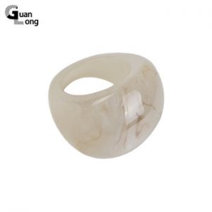 GuanLong Trendy Geometric Personality Resin Big Beautiful Rings for Women Fashion Jewelry Round Simple Ring for Girls Wholesale