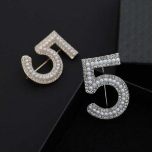 Big Brand Brooches Letter 5 Full Brooches Pins For Women Party Flower Pearl Brooches Jewelry