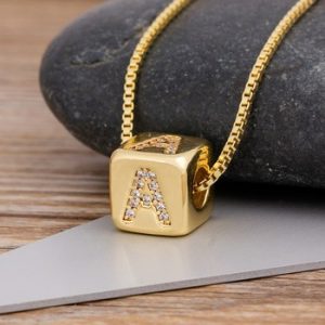 New Design DIY Alphabet Cube Pendant Necklace Long Chain Gold Letter Necklace For Women Men Initial Family Name Jewelry Gift