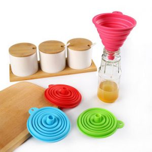 1pcs Mini Foldable Funnel Silicone Collapsible Funnel Folding Portable Funnels Be Hung Household Liquid Dispensing Kitchen Tools