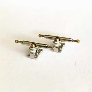 New One Set Trucks With Tool For 32.5mm Fingerboard Skateboard wooden Deck Accessory High quality Zinc alloy