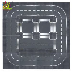 HUIQIBAO City Street Base Plate Crossroad Curved Road Baseplates Compatible Architecture Car Truck Building Blocks Children Toys