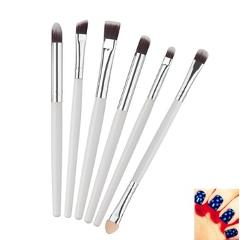 2018 TOP Girls Makeup brush eye makeup cosmetics  eyeliner eyeshadow eyebrow lip brushes Random COLOR